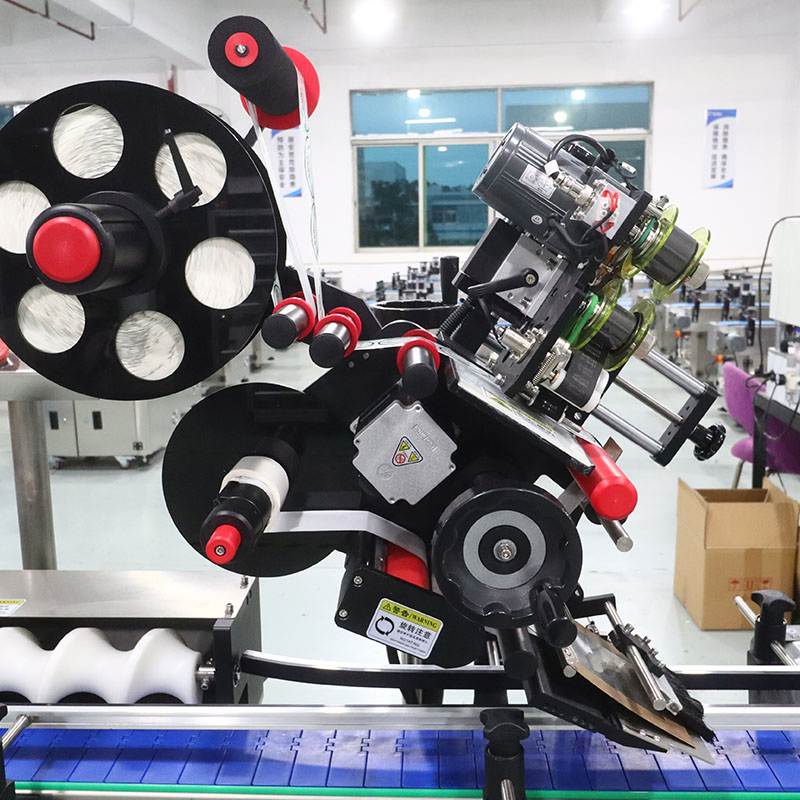 Gosunm Shrink Sleeve Machine Beer Can Shrink Sleeve Applicator Beverage Cup Oil PVC Bottle Automatic Shrink Sleeve Labeling Machine with Heat Tunnel