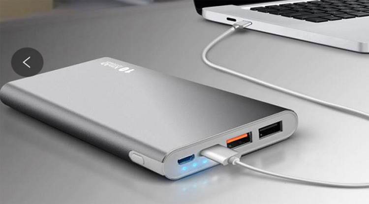 Aluminum Portable Power Source QC3.0 18W 22.5W Pd Fast Charging Powerbank