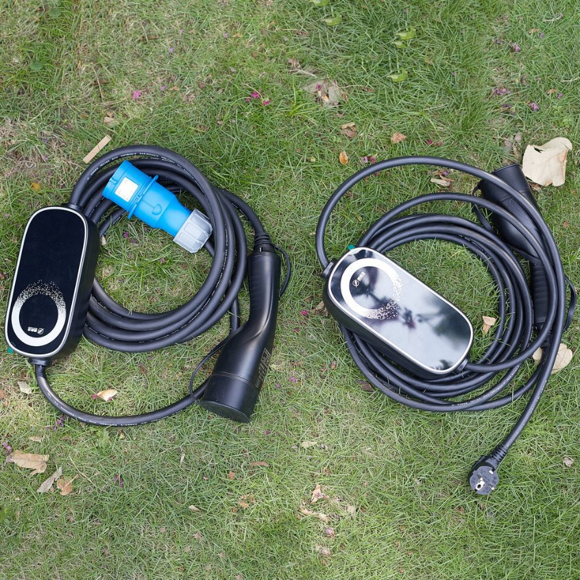 High Temperature Resistance Shock Resistant Design Qd07 Portable Home EV Charger