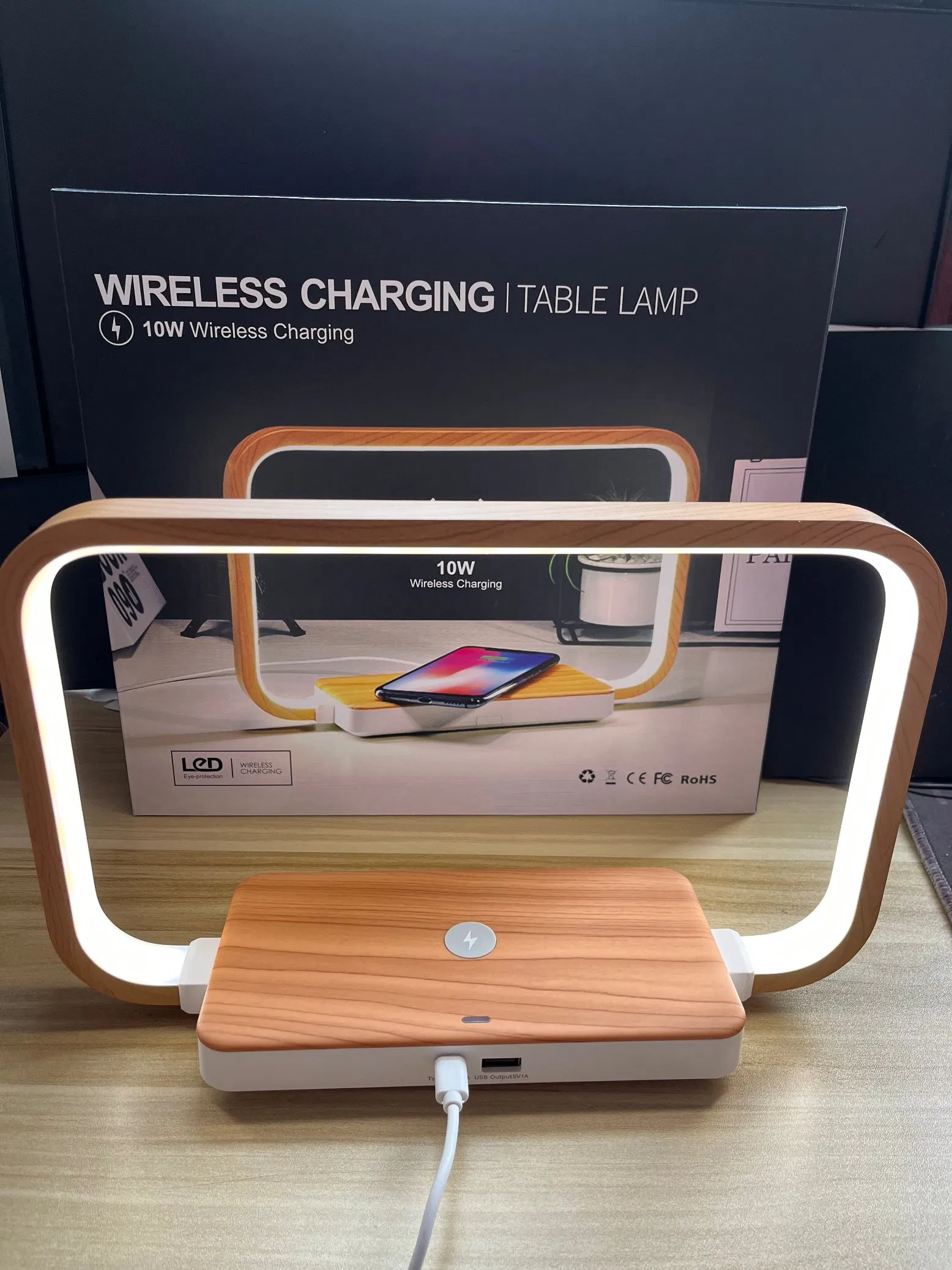 10W Qi Wireless Charger with Touch Control LED Desk Lamp USB Charging Port Eye-Caring Desk Lamps
