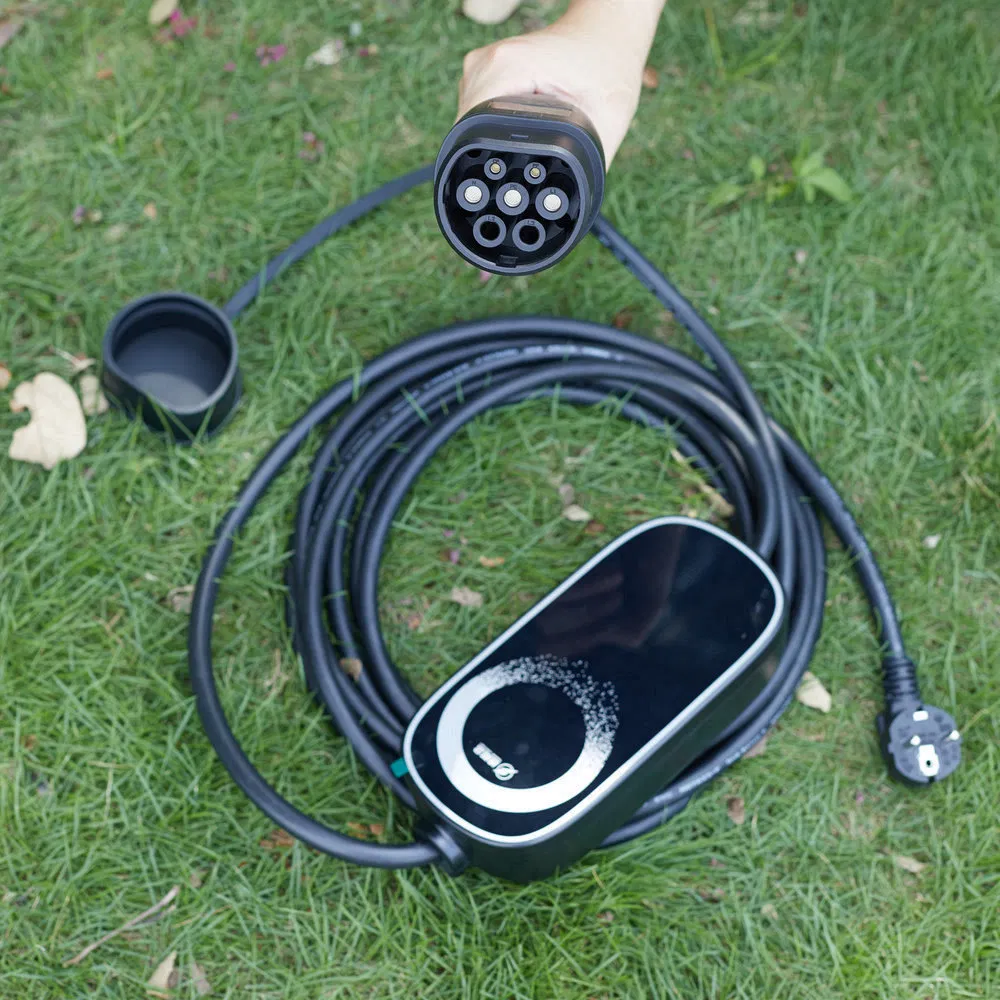 Easy Maintenance Low Temperature Resistance Qd07 Portable Electric Car Charger