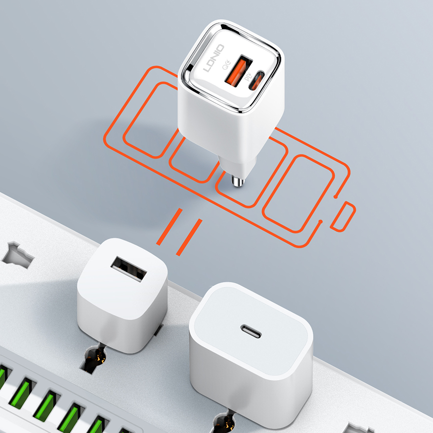 High-Speed 30W Mobile Charger with Quick Charge 3.0 Technology