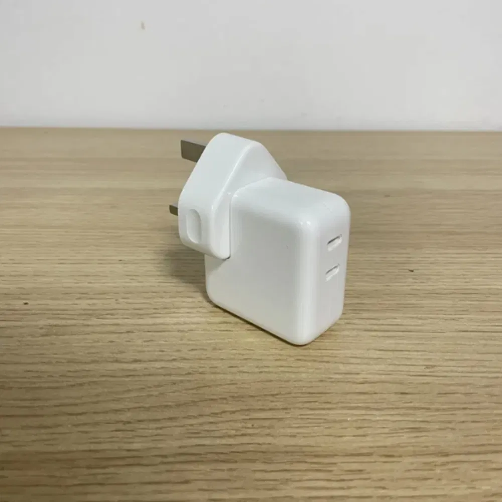 Fast Charger Photo 5