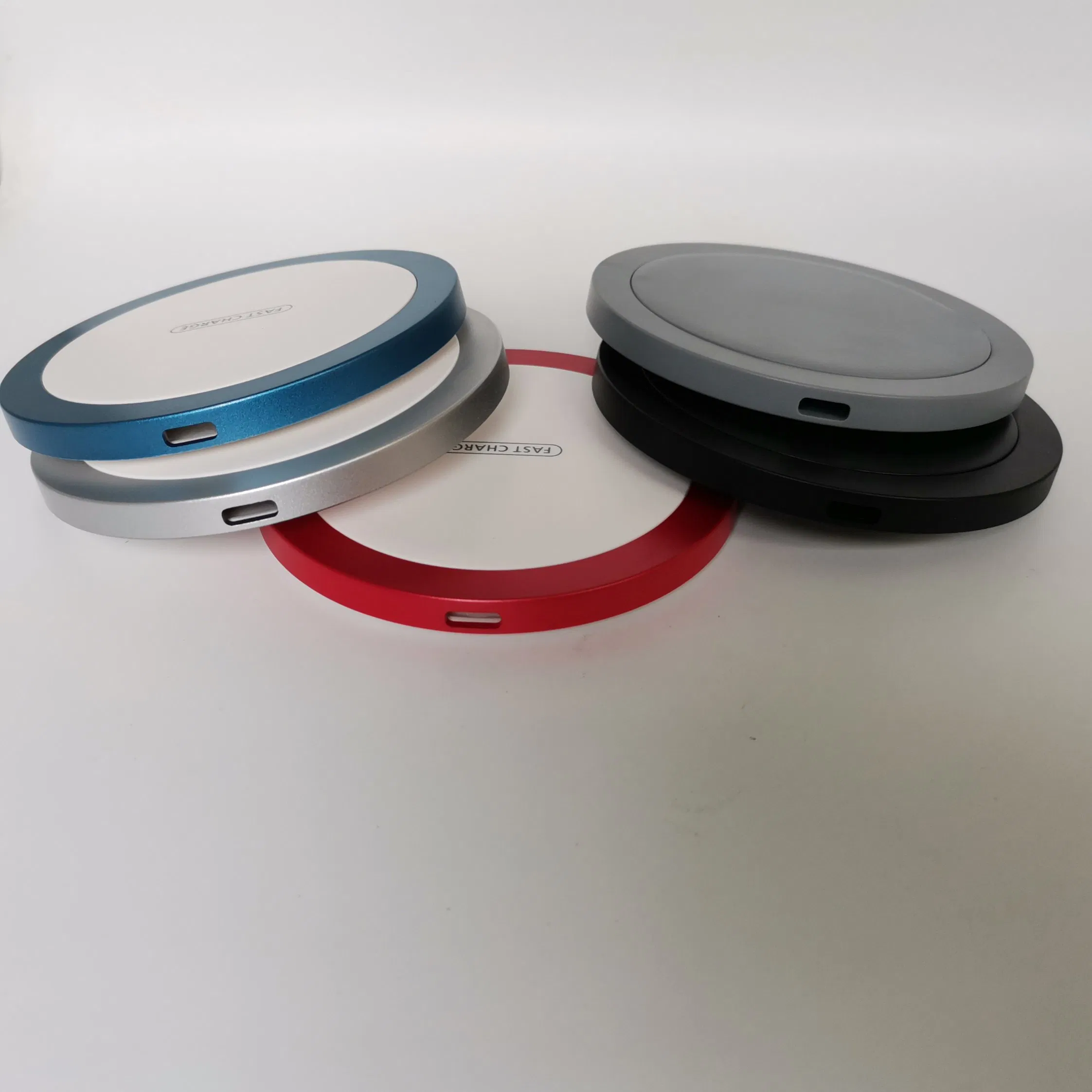 Hot Selling 15W Wireless Charger Portable Desktop 10W Charger Wholesale Wireless Charger Source Factory