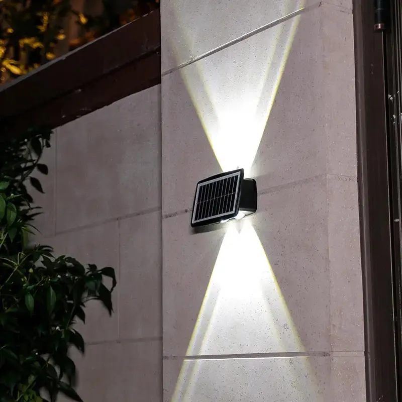 Solar Wall Light 1