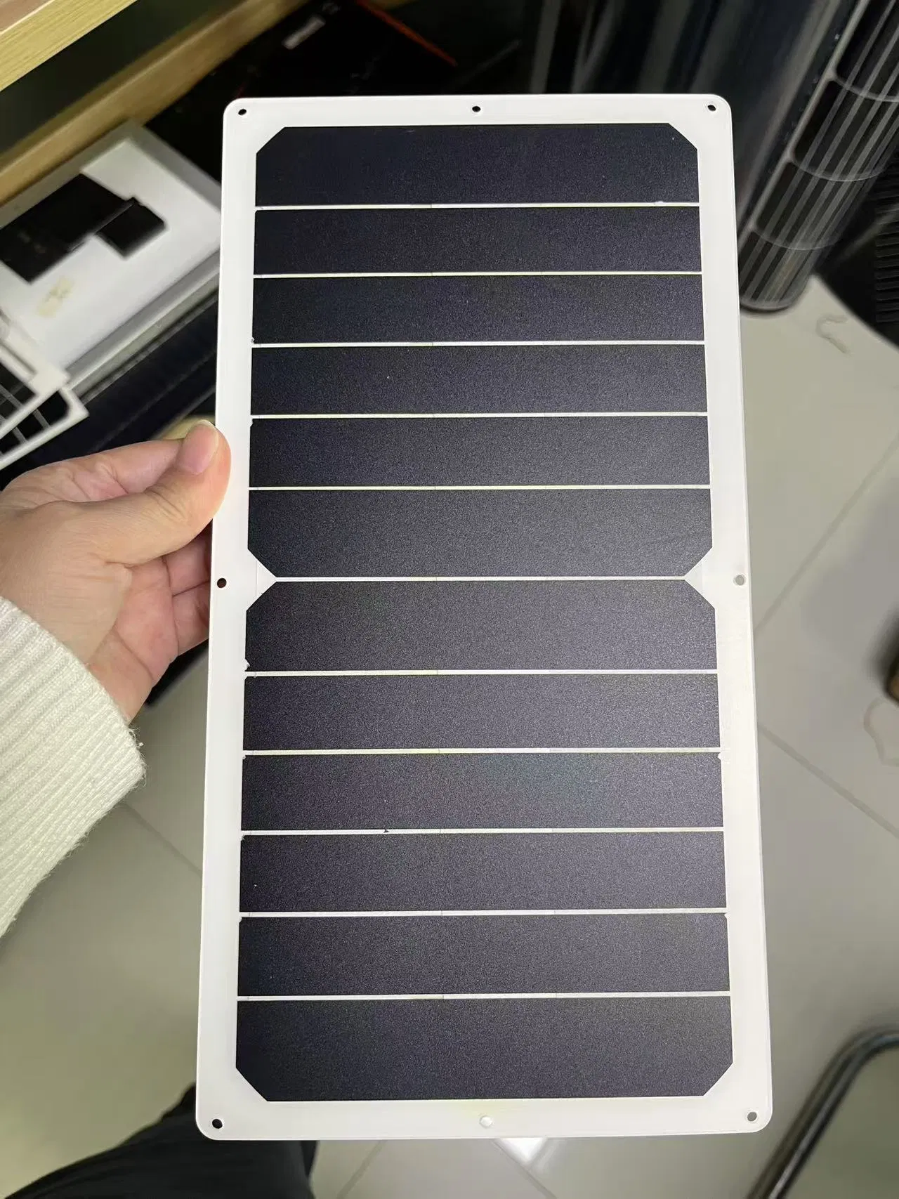 Mini Solar Panel Charger for Easy Energy Solutions Outdoors