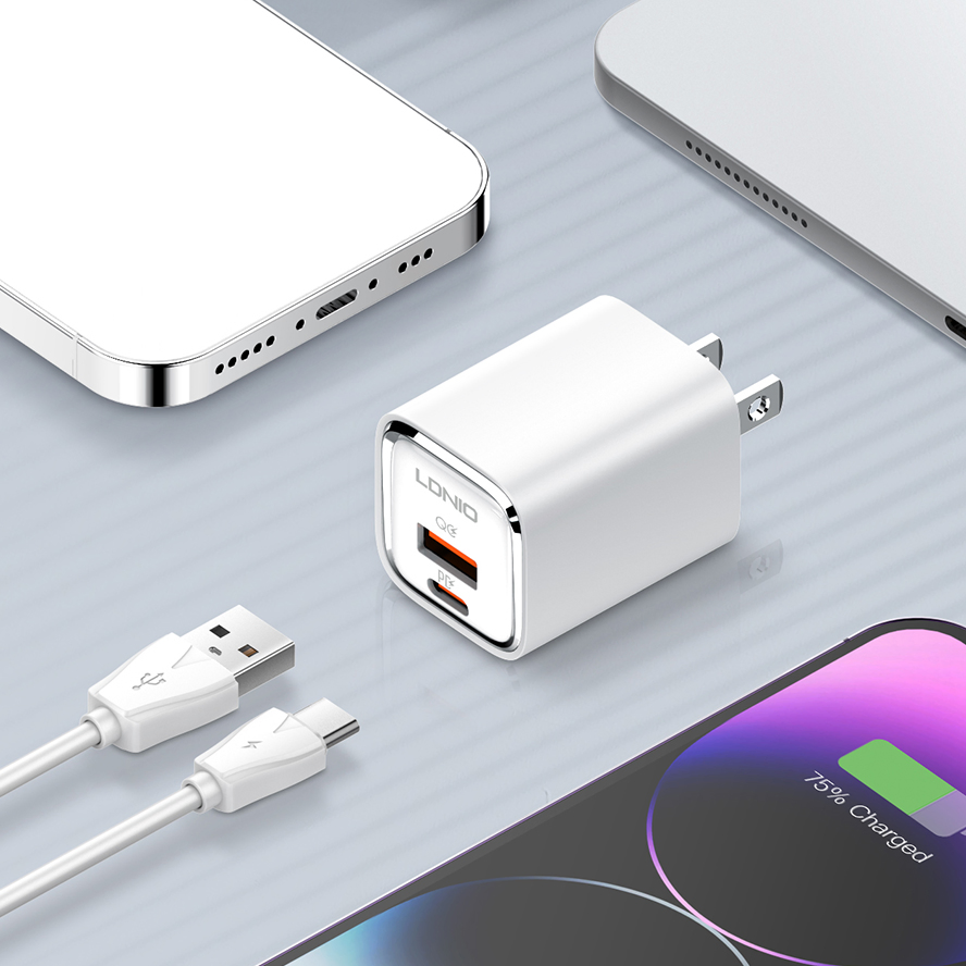 High-Speed 30W Mobile Charger with Quick Charge 3.0 Technology