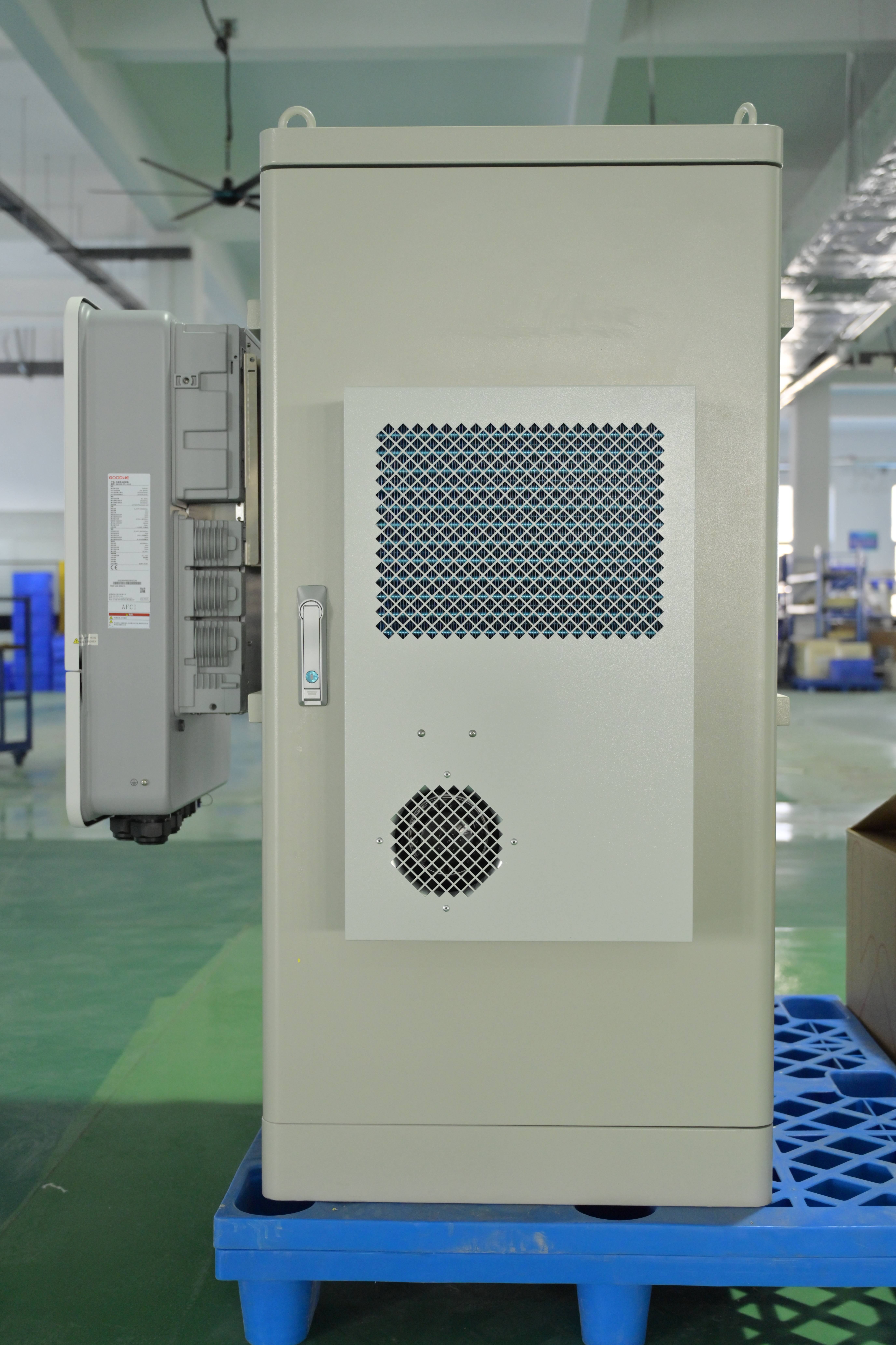 Grid-Connected High-Voltage All-in-One Energy Storage System with Intelligent Management