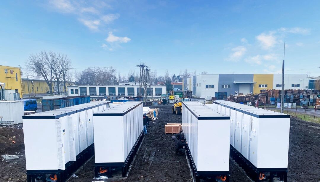 EBlock 250 Water Cold Industrial and Commercial Energy Storage System Solution 125kw 250kwh Lifepo4 Battery Energy Storage