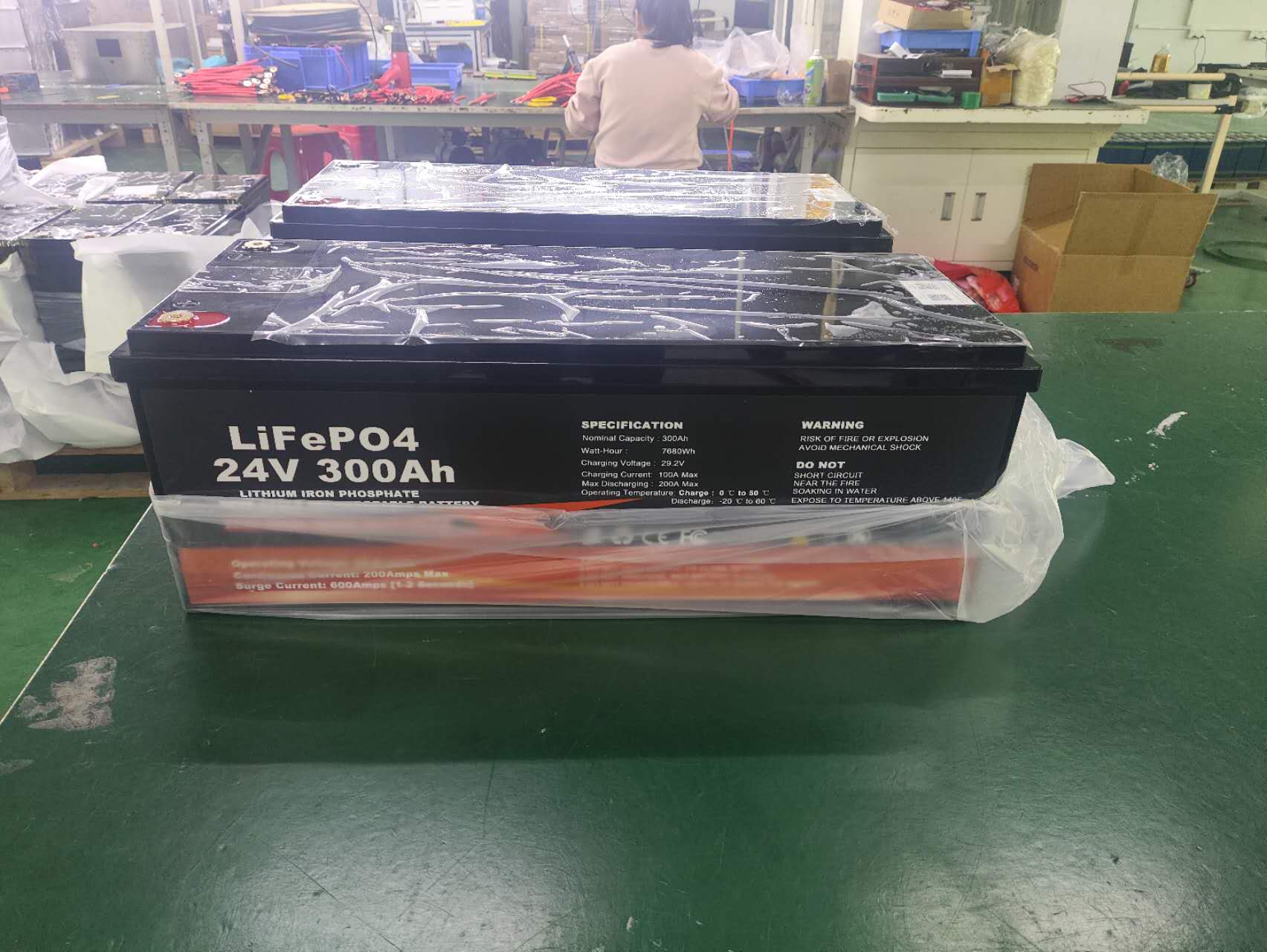 EU Stock LiFePo4 12v 24v 48v 100ah 200ah 300ah 400ah 600ah Energy Storage Battery Heating Pad