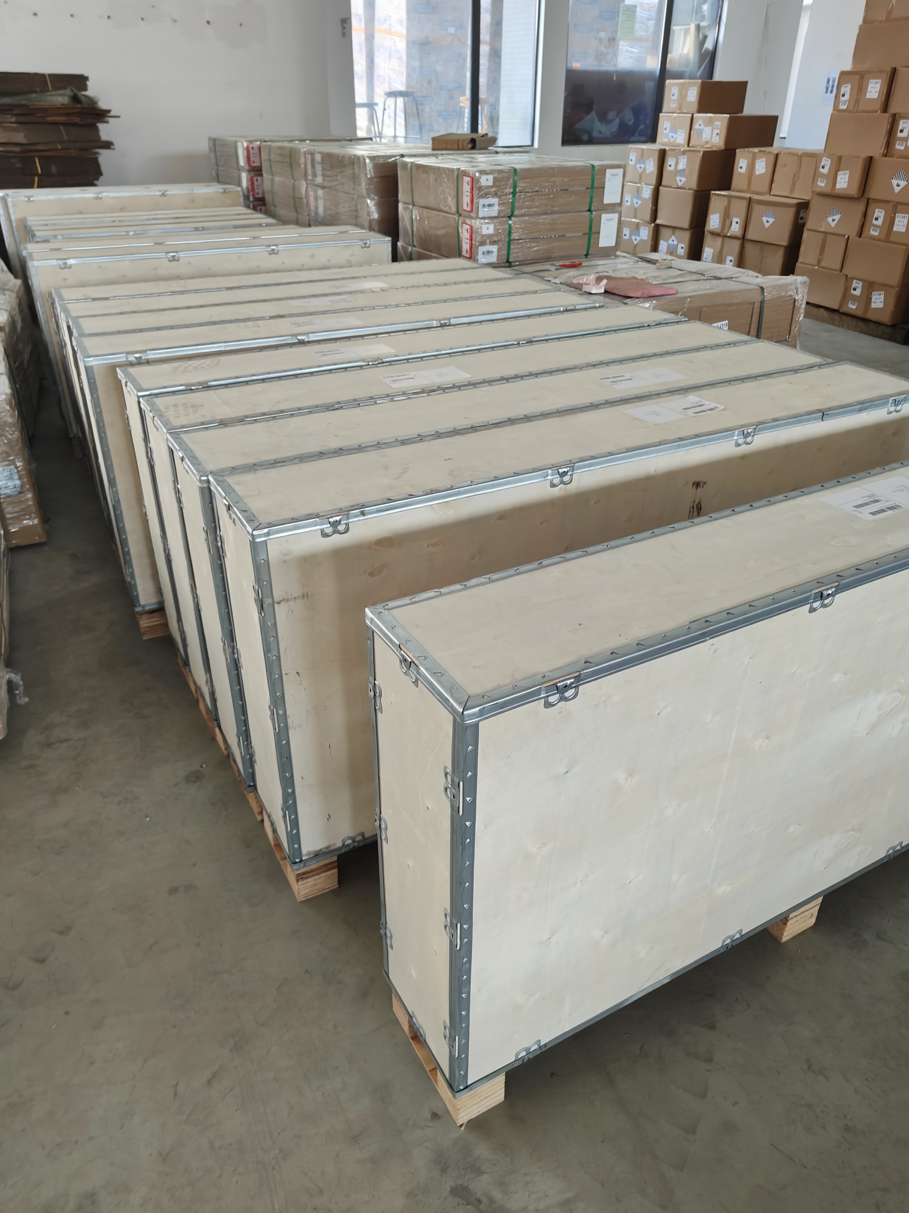 Packaging loading 2