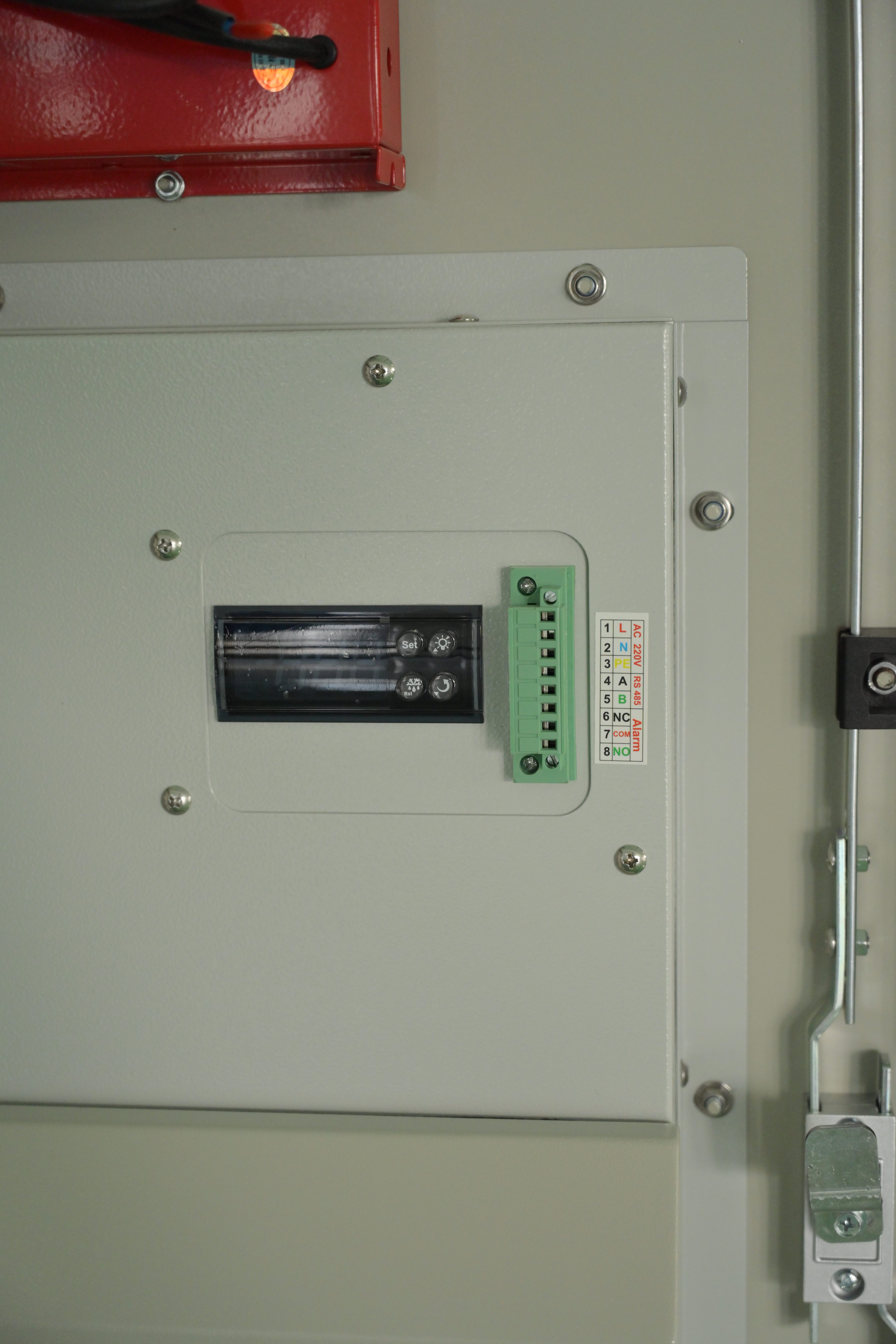 Grid-Connected High-Voltage All-in-One Energy Storage System with Intelligent Management