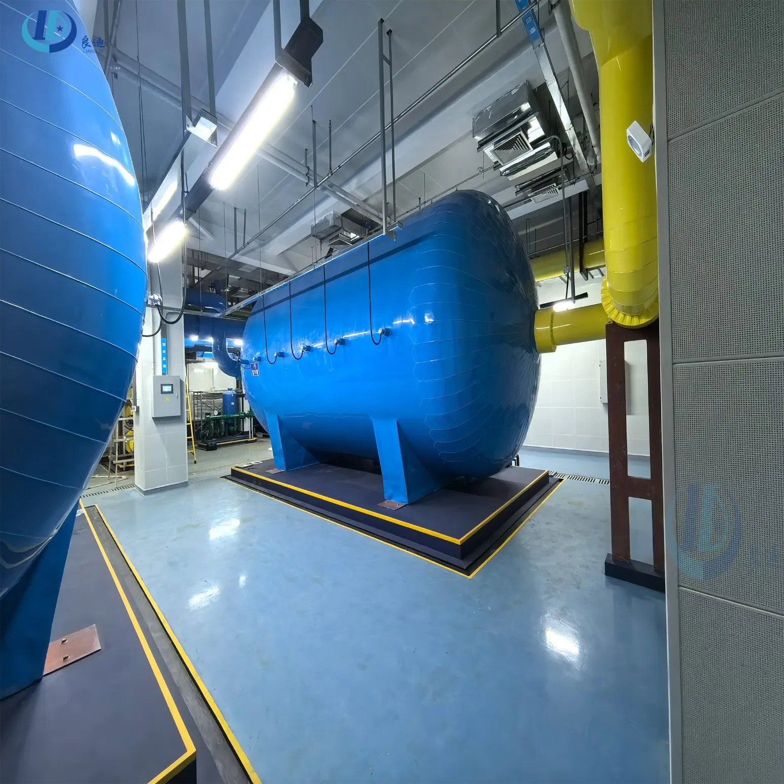Smooth Running Cold Water Storage System for Server Cooling System with Stable Pressure No Vibration Cold Water Storage Tank