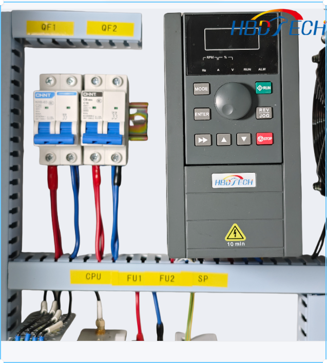 RS485 Modbus MPPT Customized 4G 5G WiFi IoT Control Cabinet Solar Water Pump Inverter