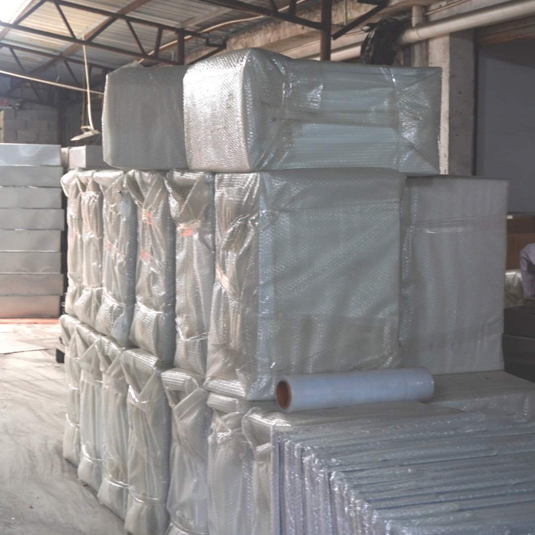 Hengye Stainless Steel Solar Pump Control Cabinet DC Indicators IP54 Waterproof Matte Finish Outdoor Electrical Industry