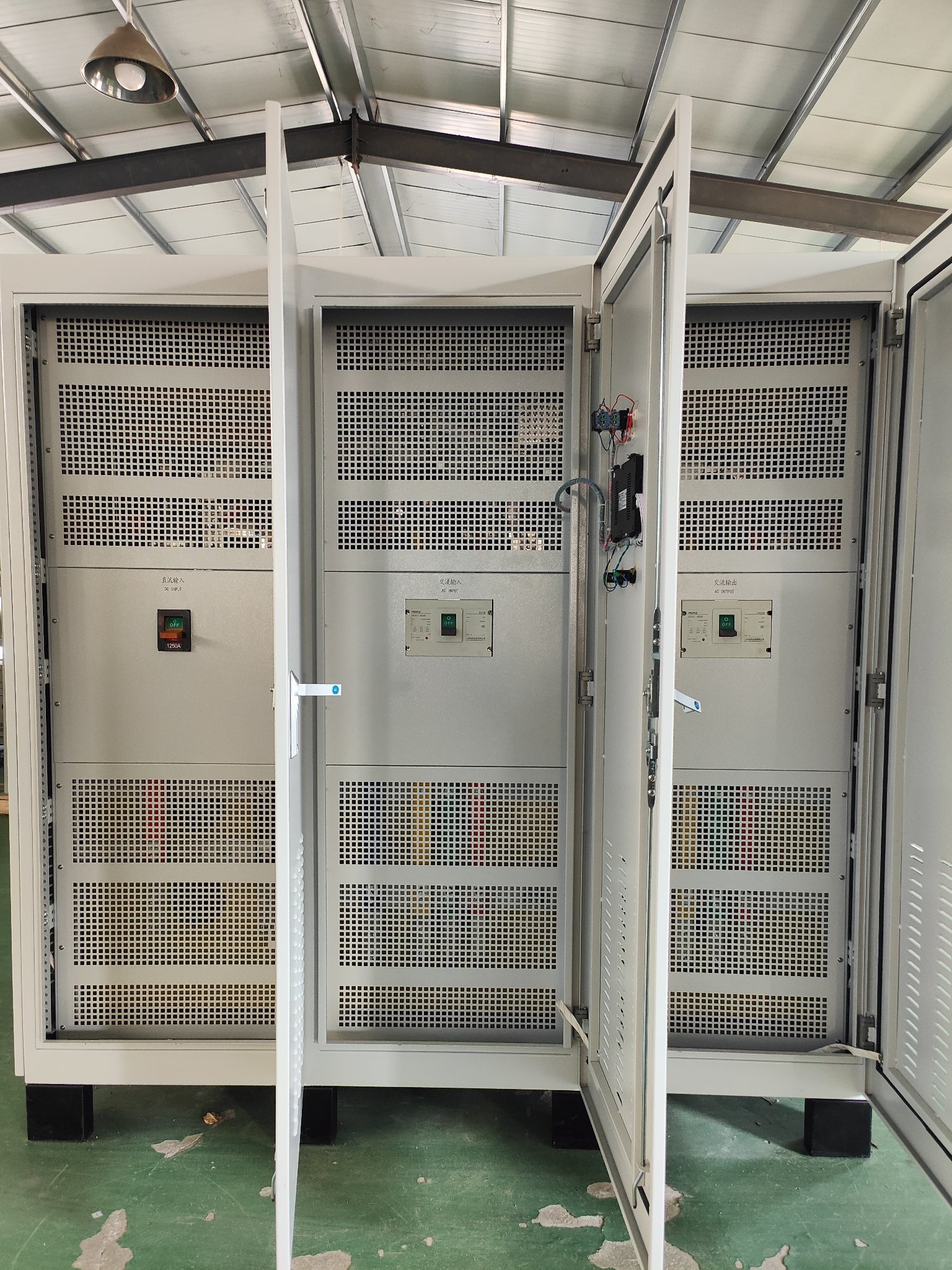 High Quality DC to AC Silent Generator Solar Hybrid Inverter for Deye Battery with MPPT