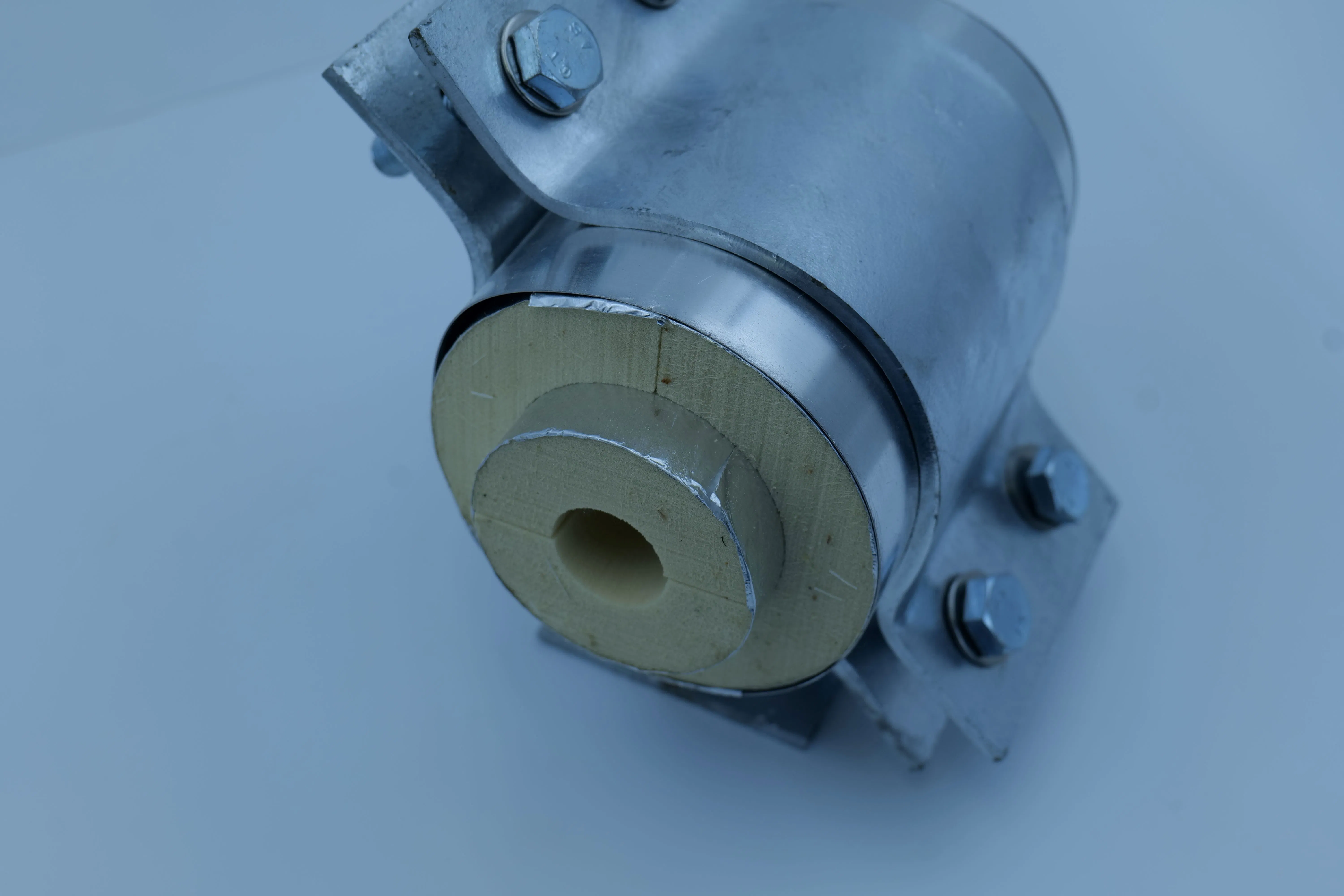 Pillow-Type Sliding Support for High-Performance Pipe Insulation Solutions