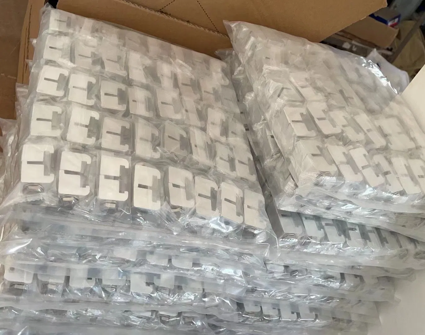 ISO M8 Strong Vacuum Aluminium Pipe Fittings Single Claw Clamp for Vacuum Industry