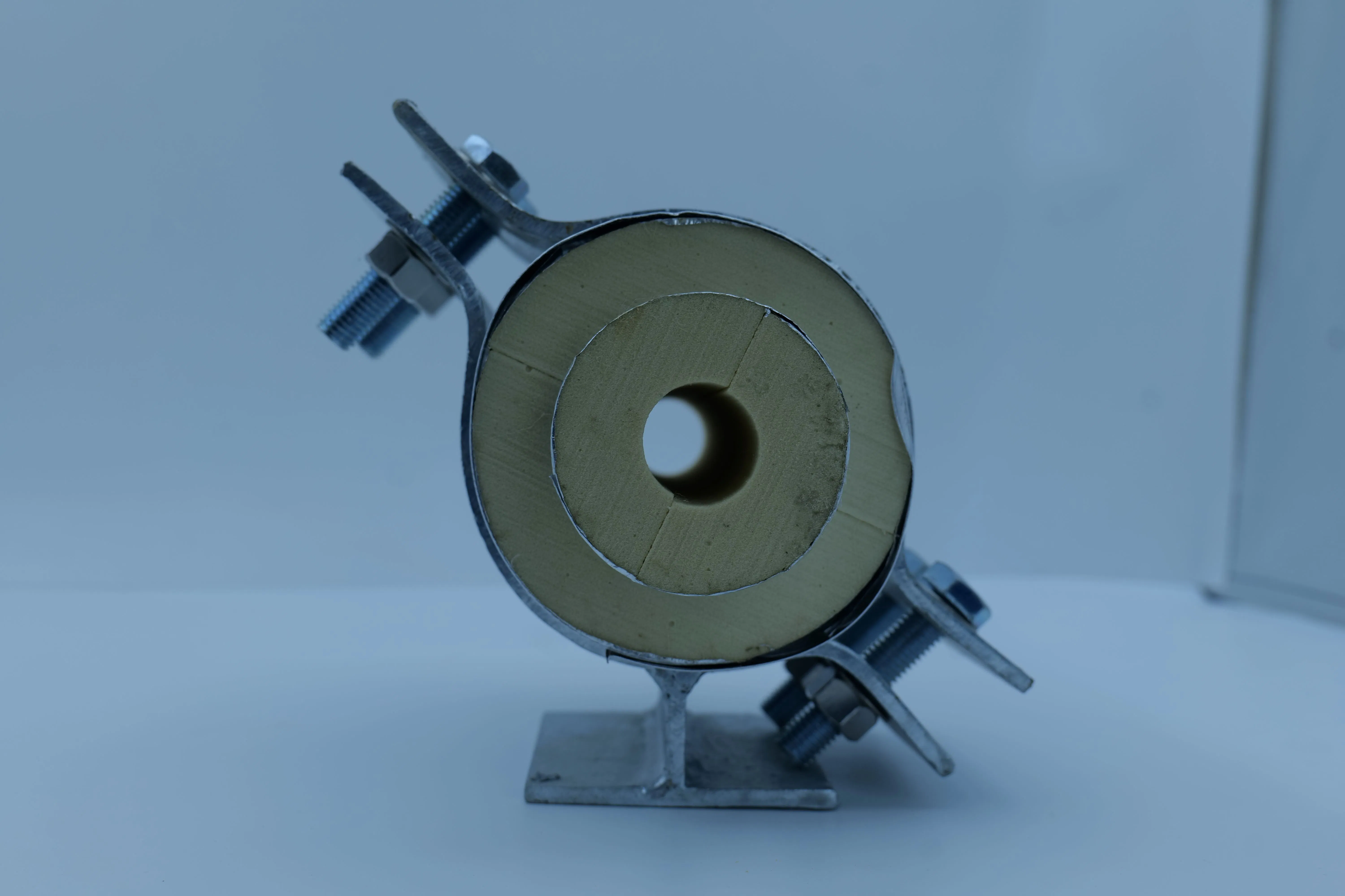 Versatile Anchor Pipe Support for Reliable Cold Storage Solutions