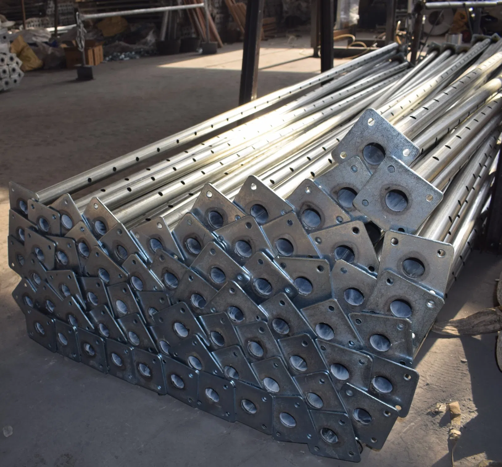 China Manufacture Jack Shoring Metal Props Construction Scaffold Adjustable Height Pipe Support