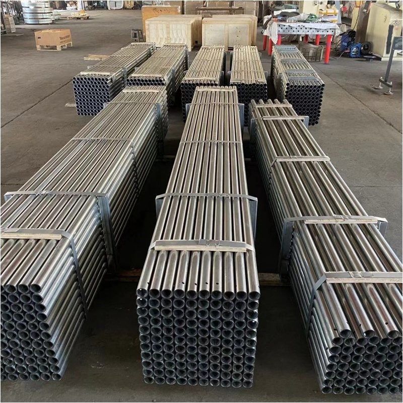 Heavy-Duty Galvanized Pipe Support for Thriving Greenhouse Grapes