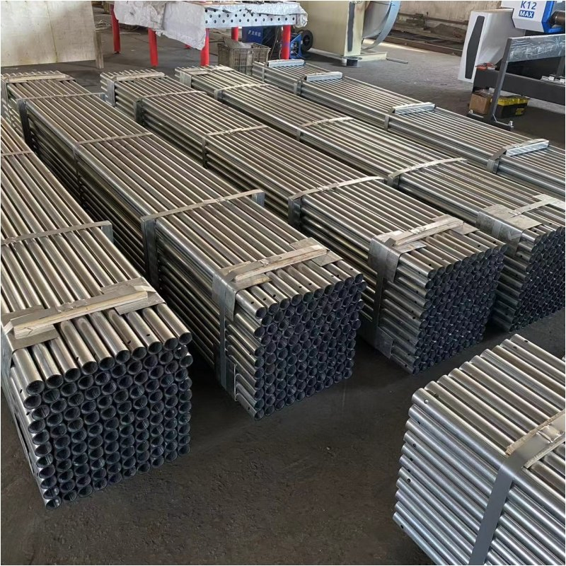 Heavy-Duty Galvanized Pipe Support for Thriving Greenhouse Grapes