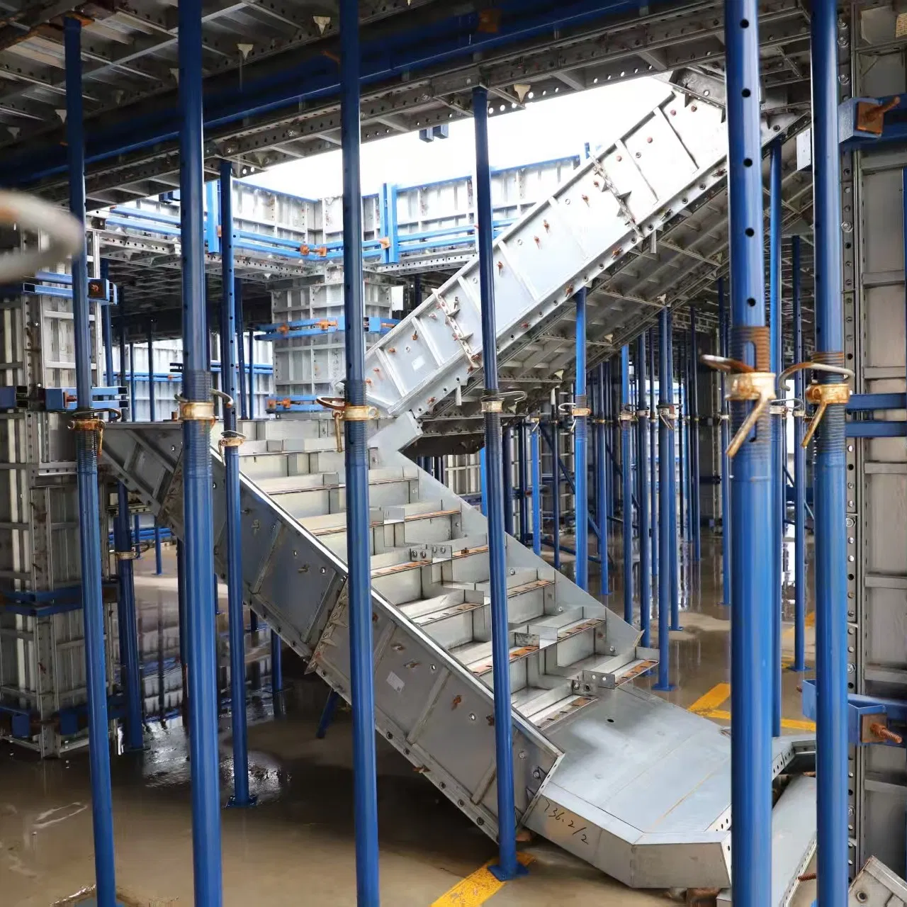 Heavy-Duty Steel Pipe Support Brackets for Industrial Use