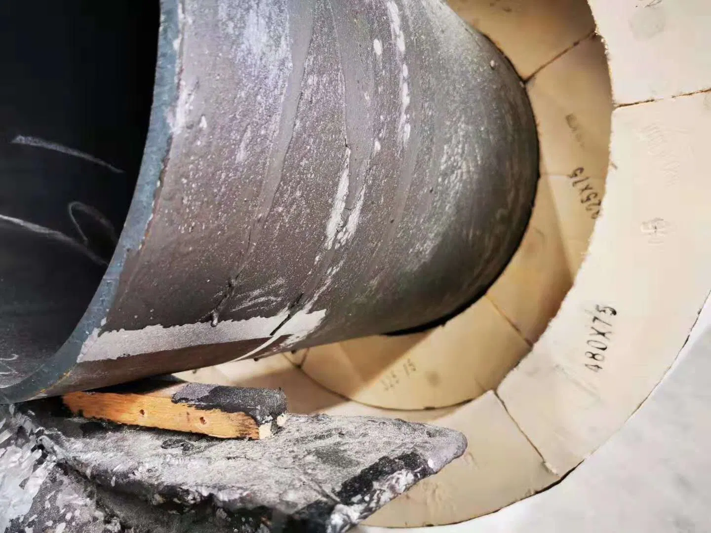 Custom Shaped Calcium Silicate Board/Pipe for Sandwich Panel Plumbing Building/Construction Material