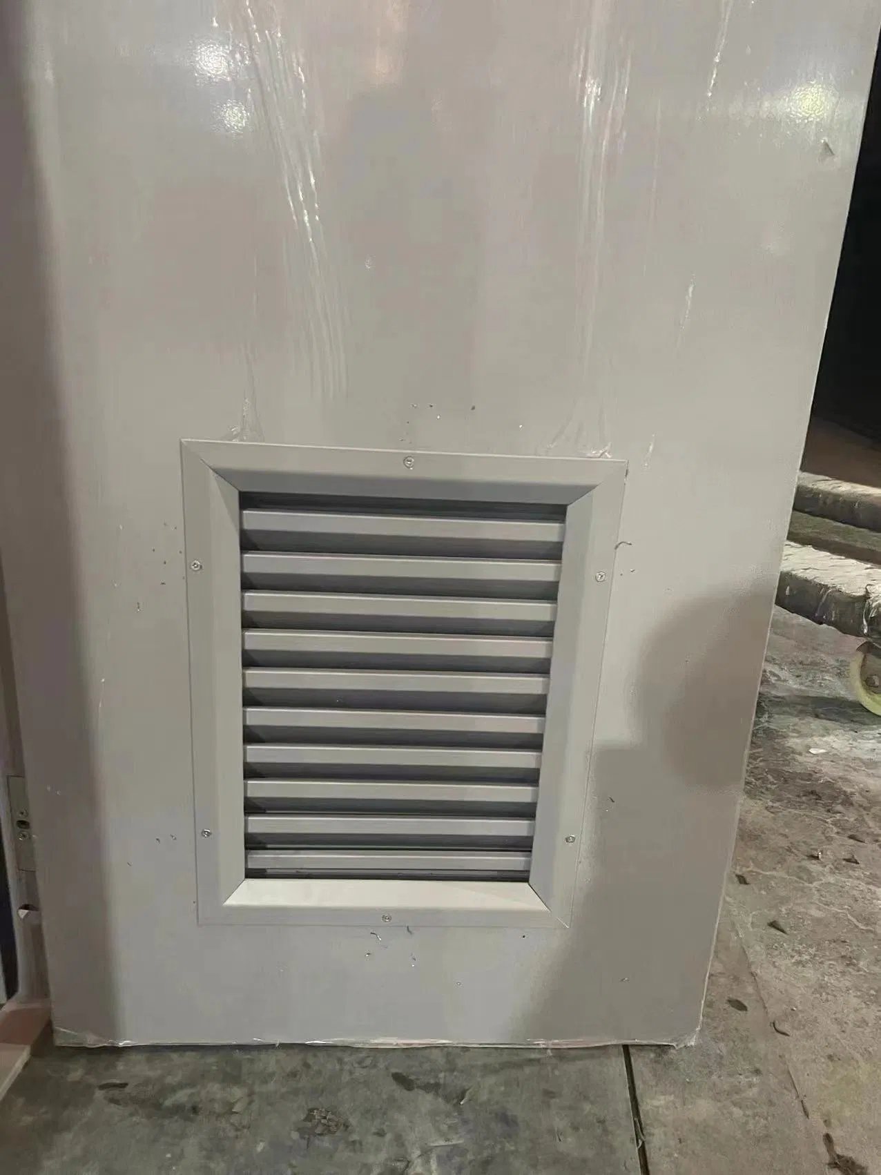 China Factory 60 90 180 Minutes Anti Fire Metal Door Design Hospital Internal Fire Rated Louvered Steel Security Doors