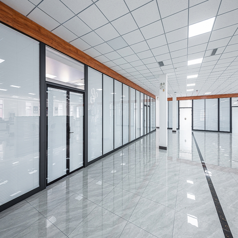 Sleek Aluminum Office Partition with Stylish Louvered Glass Door