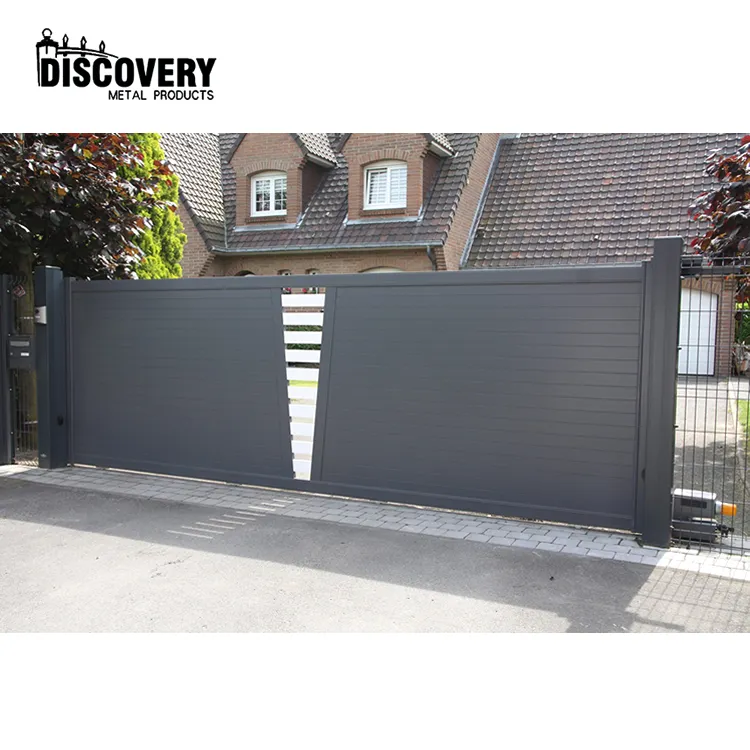 Aluminum Gate Detail