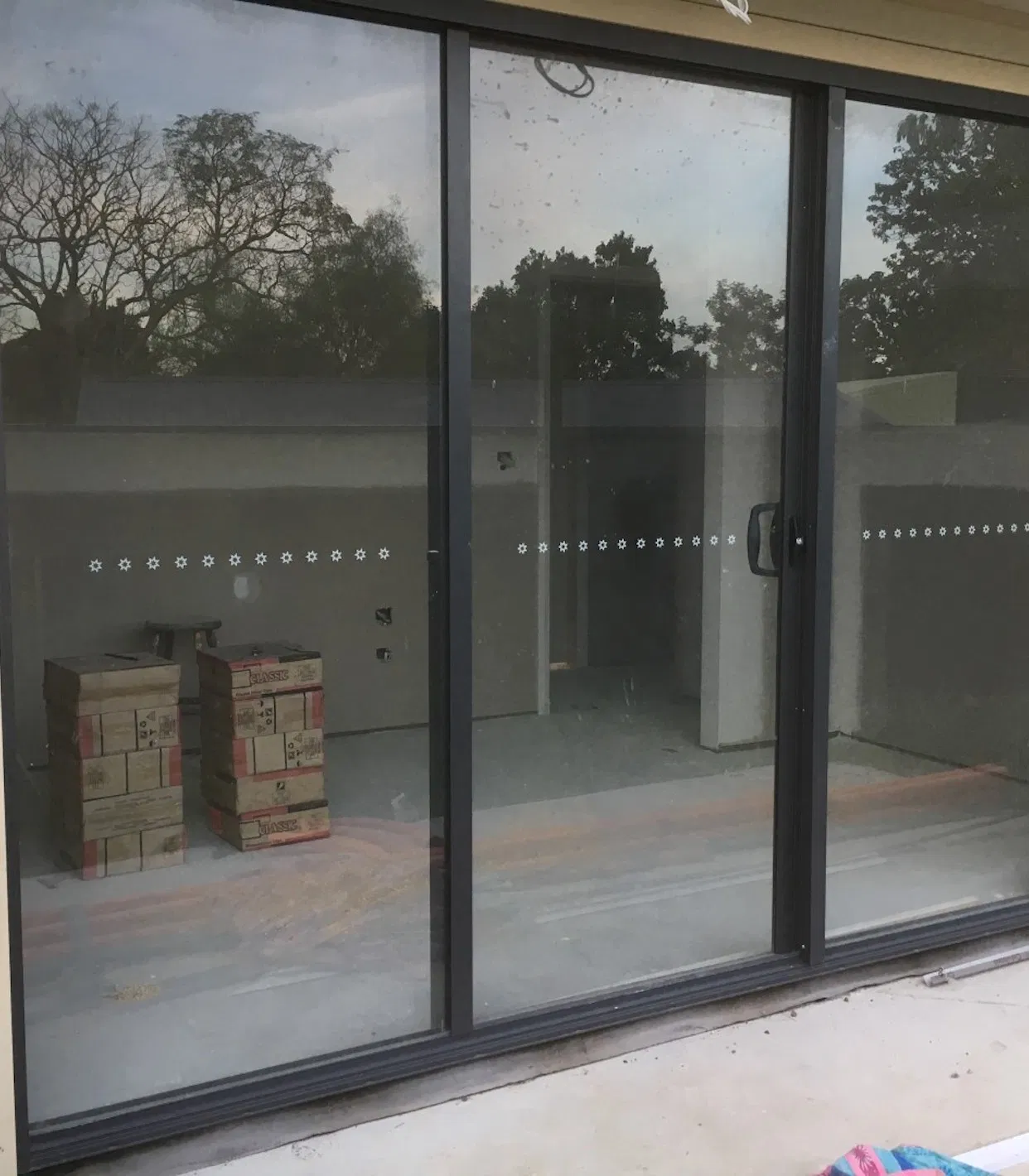 European Design Aluminum Sliding Door with Stainless Steel Mesh