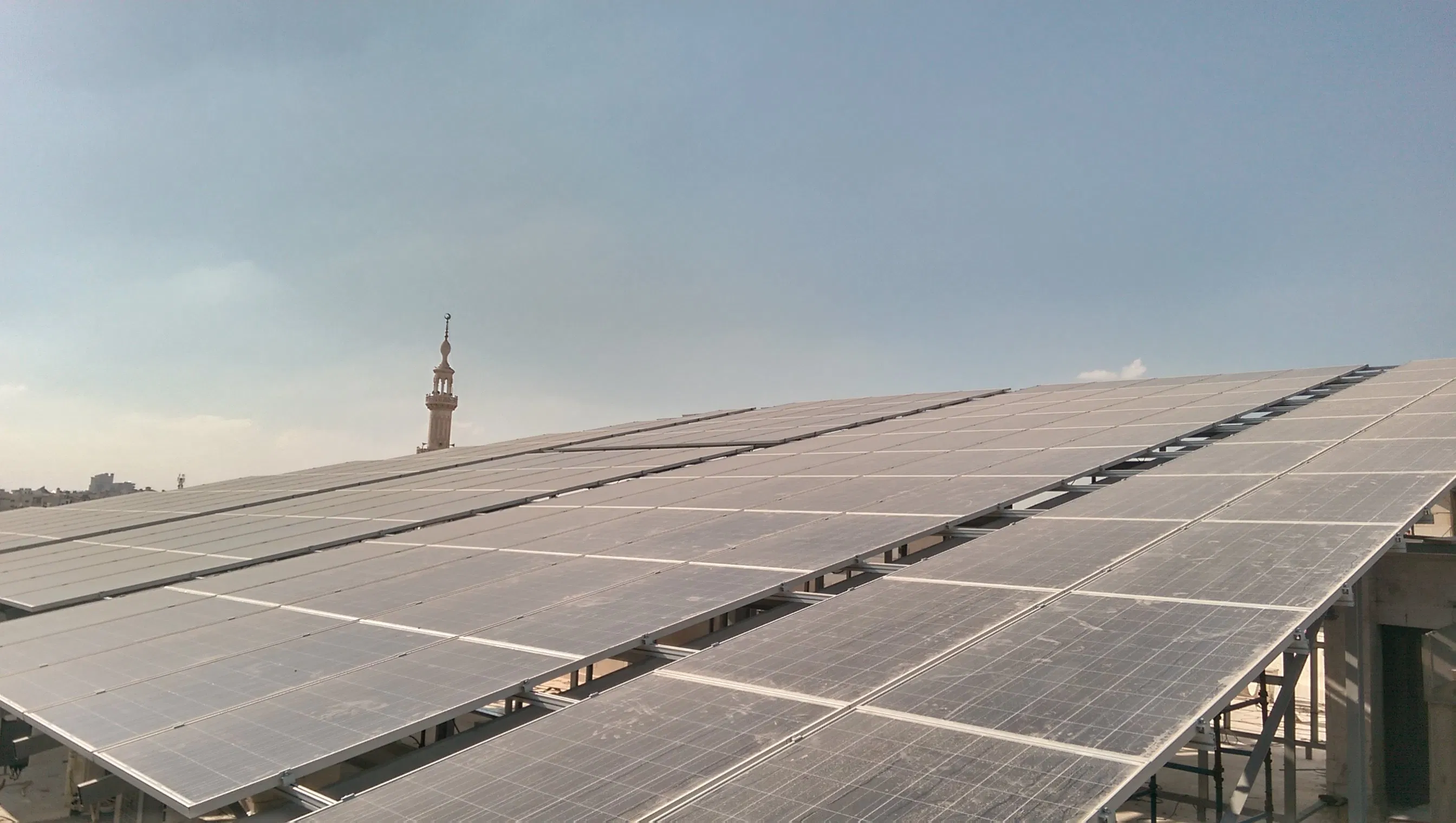 Auto Solar Panel Tracking System Sun Tracker Mounting Structure for Agriculture, Residential, Commercial Solar Project