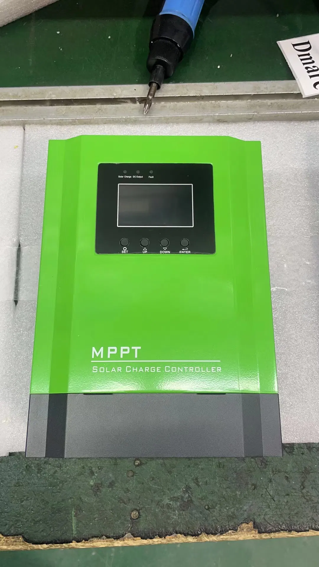 Kimi Solar MPPT Wind and Solar Hybrid Charge Controller 48V Battery Boost Charger 24V 800W 1200W Wind Turbine Controller for Solar System