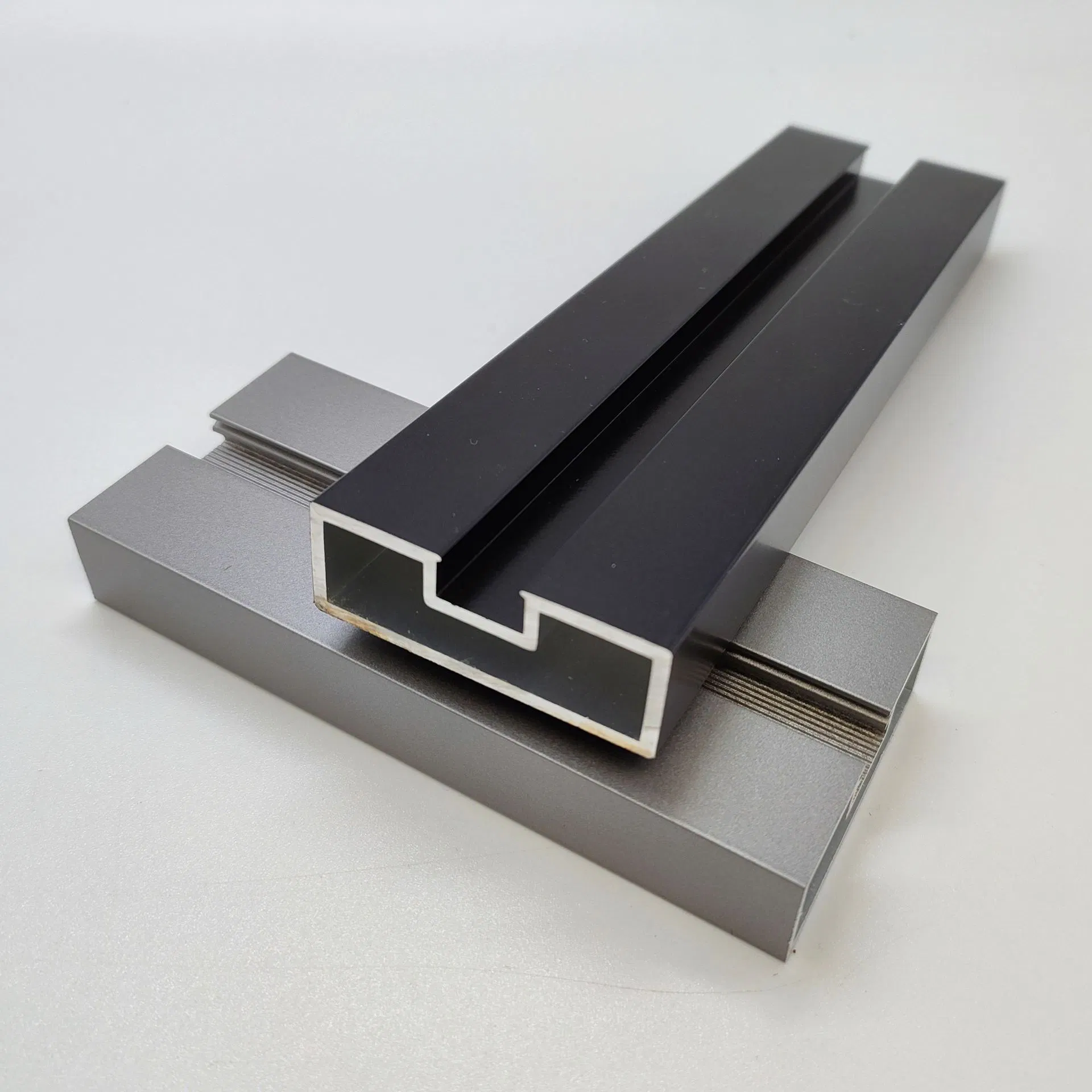 Durable Aluminium Solar Panel Mounts for Carport Systems