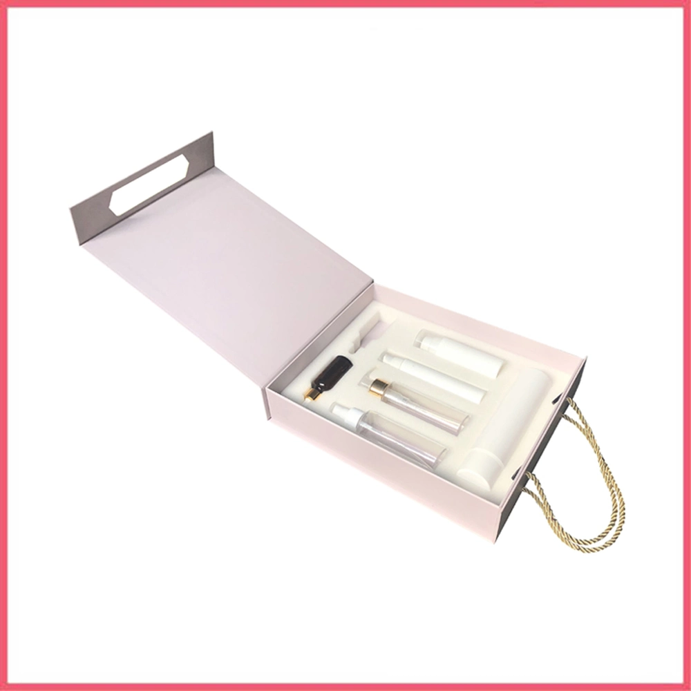 Wholesale Printed Brand Christmas Series Gift Paper Box Package with String Handle and Magnet Closure