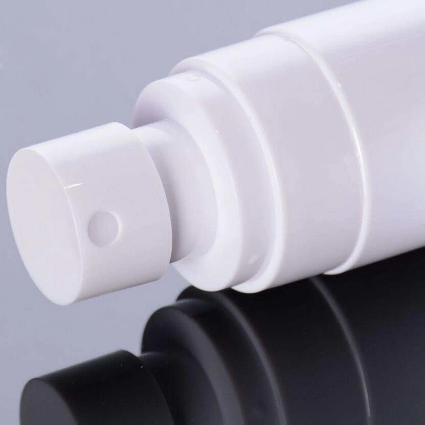 White Plastic Lotion and Spray Bottlefor Cosmetics Package