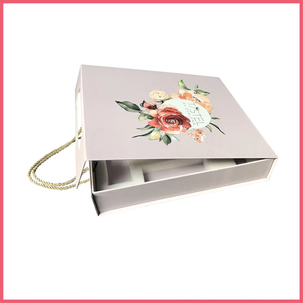 Wholesale Printed Brand Christmas Series Gift Paper Box Package with String Handle and Magnet Closure