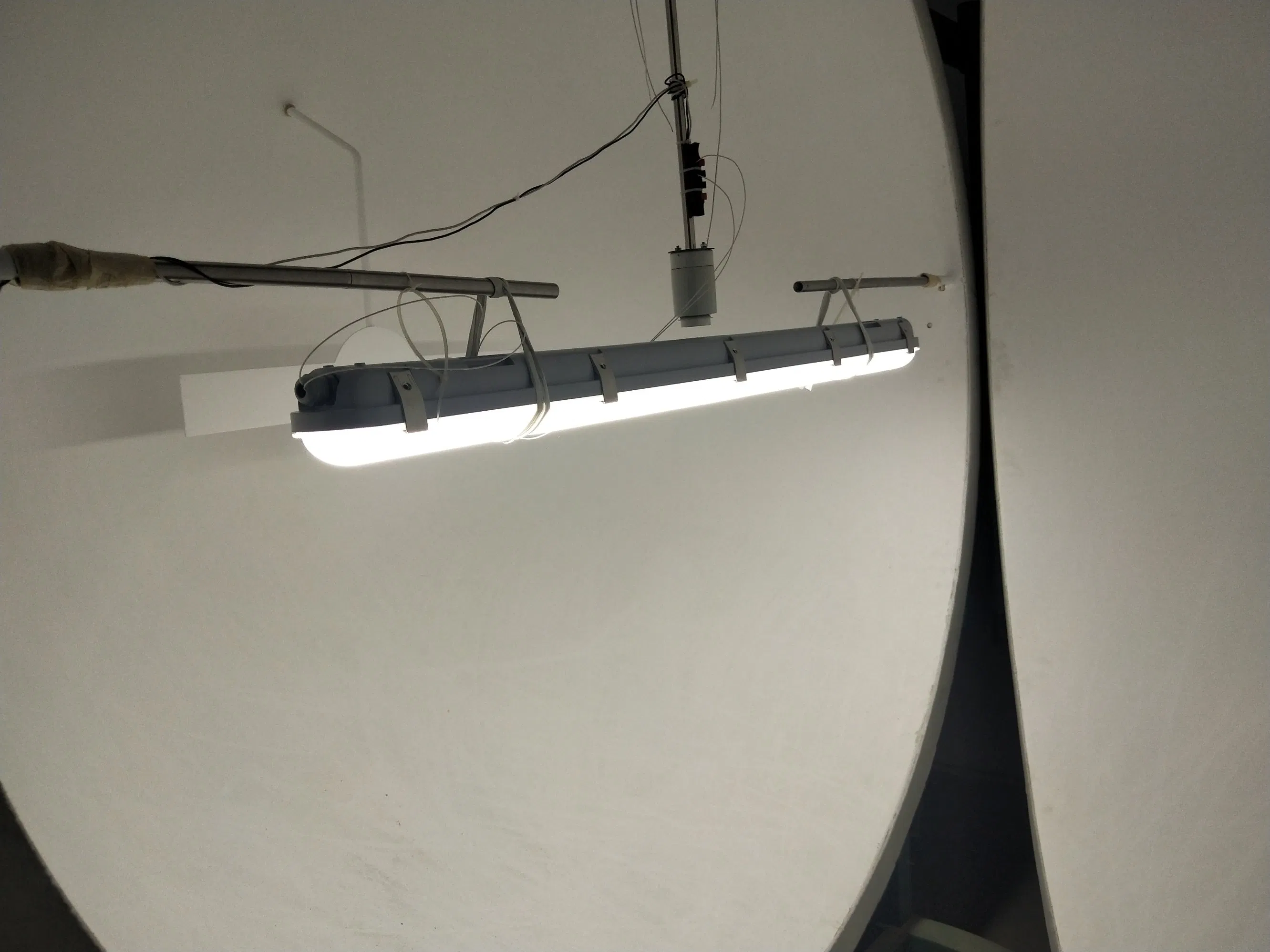 LED Triproof Light Vapor Tight Garage Light LED Low Bay Shop Light 120-277V ETL Dlc