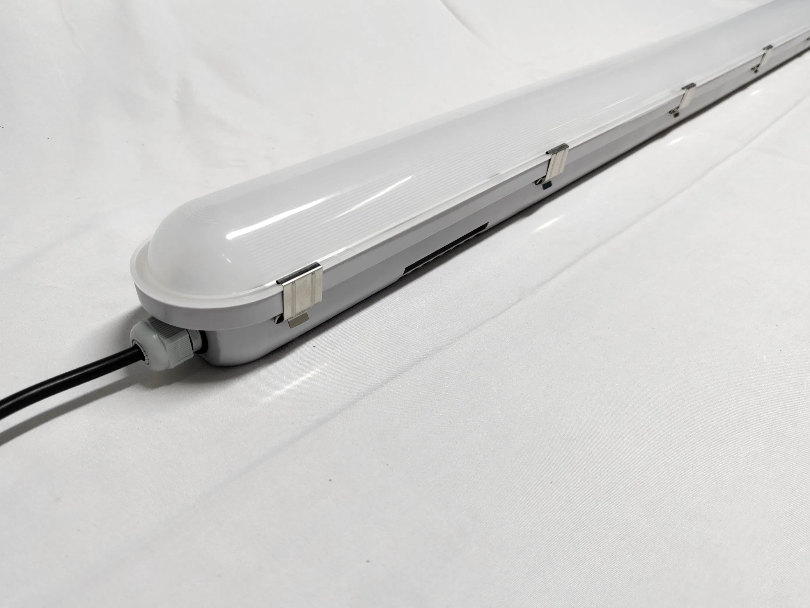 High-Performance ETL Certified Vapor Tight LED Light Fixture