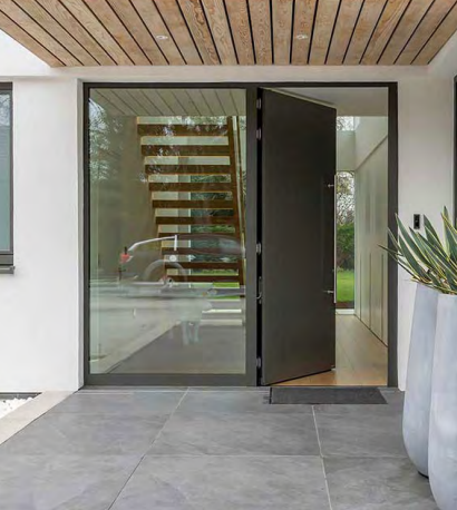 Luxury Villa Entry Door Aluminum Glass Swing Door Pivot Door Heat Insulation Fire Resistant Waterproof 10 Years Warranty