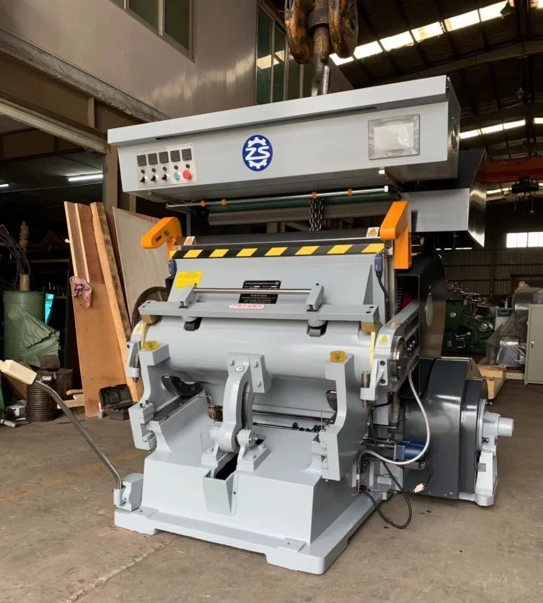 Tymc-1100 Foil Stamping/Embossing/Die Cutting Machine for Printing and Packaging Industrial