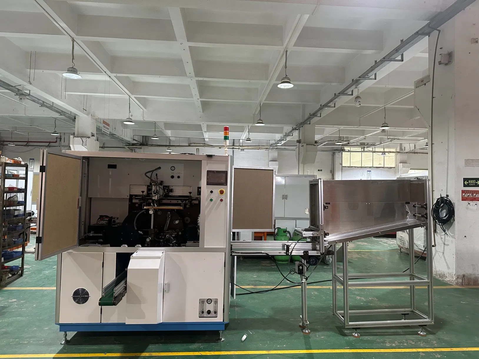 Fully Automatic Multi Color PLC Controlled Silk Screen Printer for Cosmetic Tubes Cylindrical Lip Gloss Printer