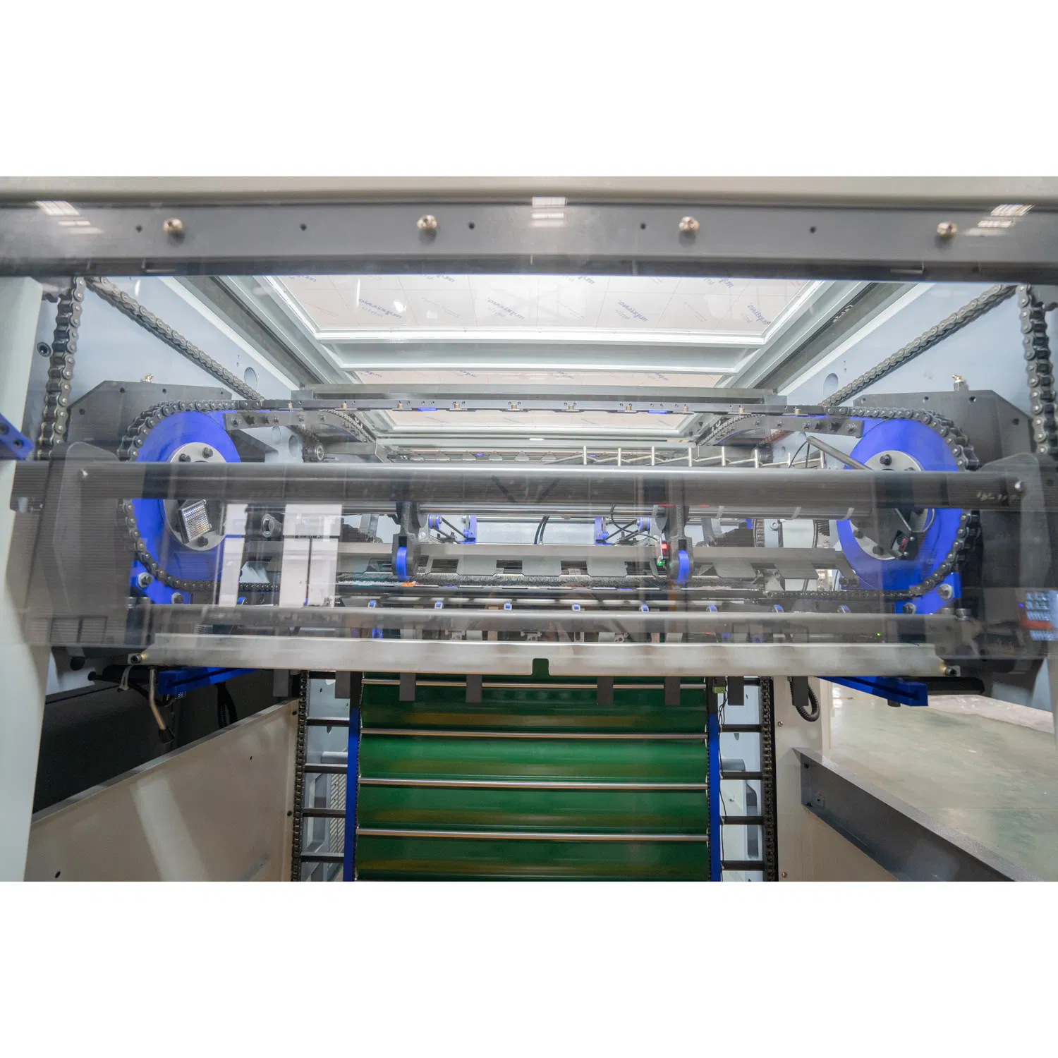 Wh-1050sf Efficient Integration of Automatic Die Cutting and Hot Foil Stamping Machine for Enhanced Packaging and Printing