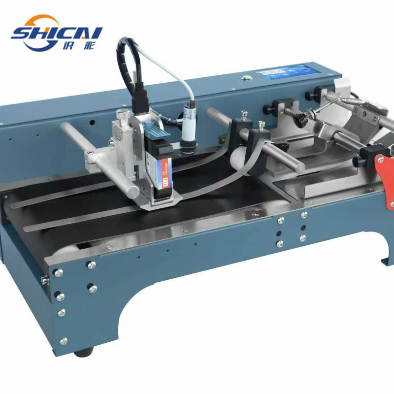 Automatic Paging Inkjet Printer Prints Barcodes on Polyester Packaging Bags