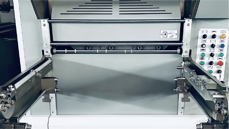 Automatic Hot Foil Stamping Machine and Die Cutting Machine for Smaller Paper Size (800*620mm)