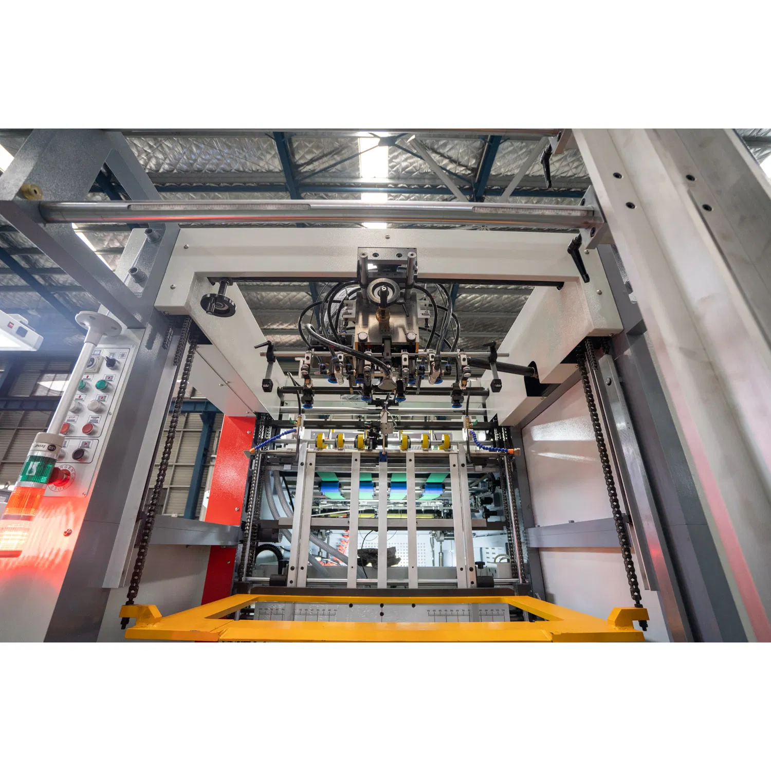 Industrial Packaging Foil Stamping Die Cutting Machine with Servo Control