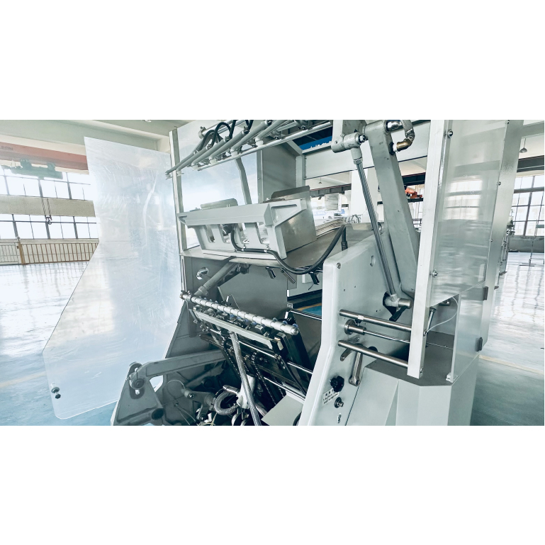 Automatic Hot Foil Stamping and Die Cutting Machine (TL780 for paper size 780*560mm)