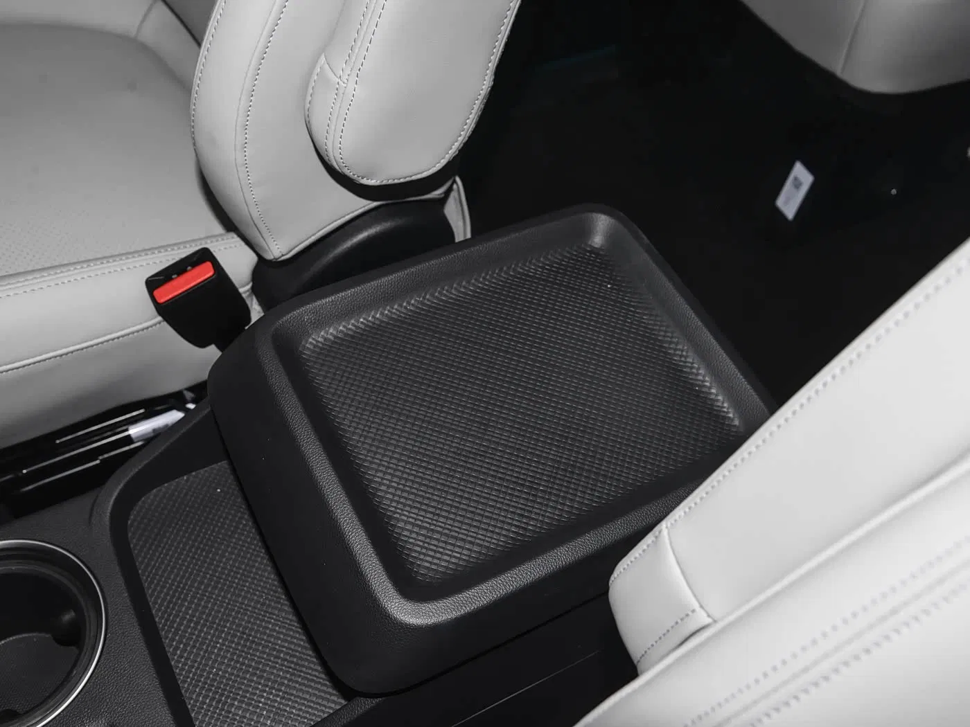 Foton Cargo Van: Reliable Delivery Solution for Every Business