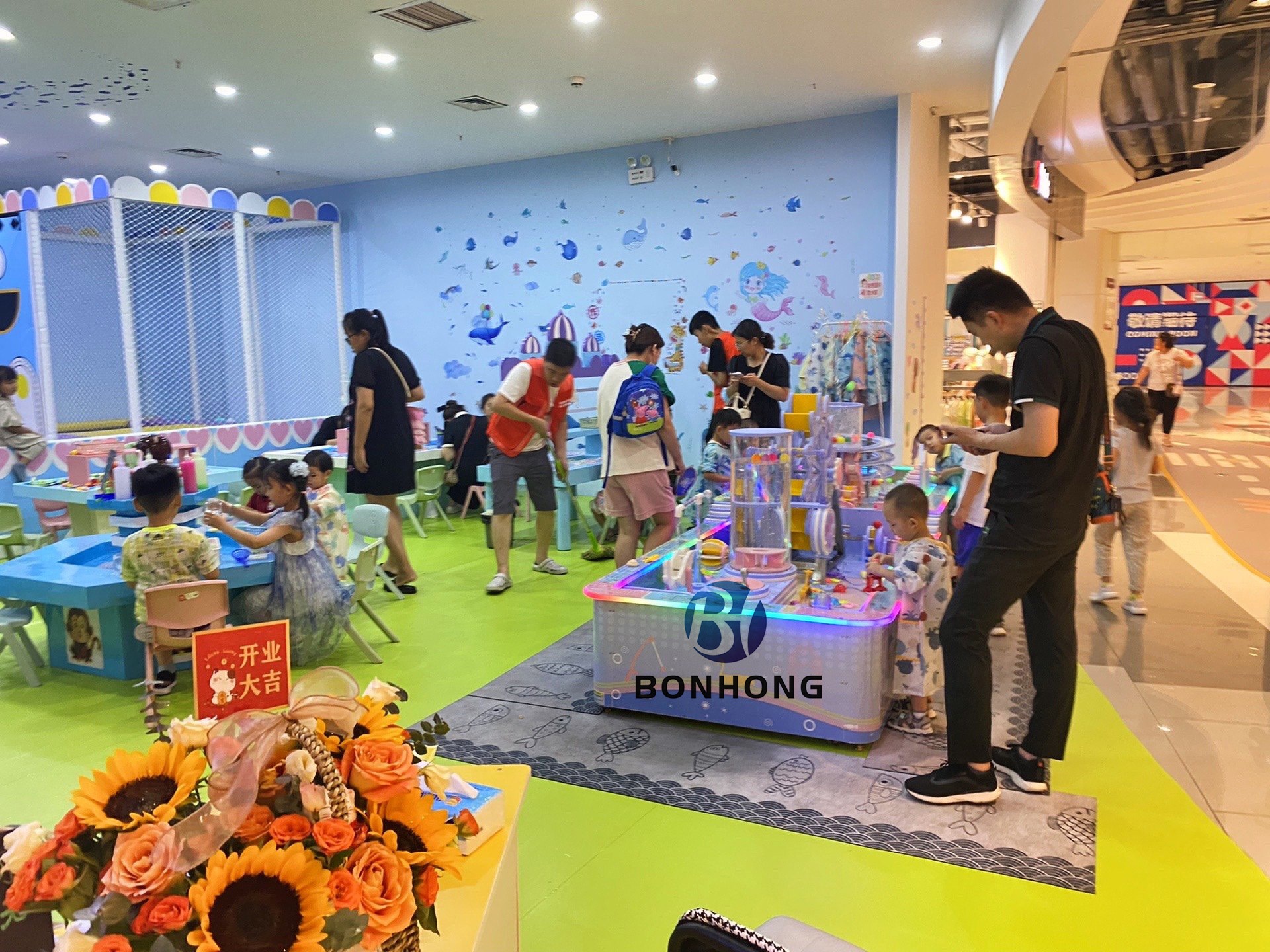 Bonhong Children's Toy Water Play Equipment, Manufacturer of Indoor Playground Facilities, Can Be Customized in Various Colors.